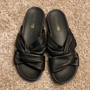 Sophia Milano buttery soft black sandals